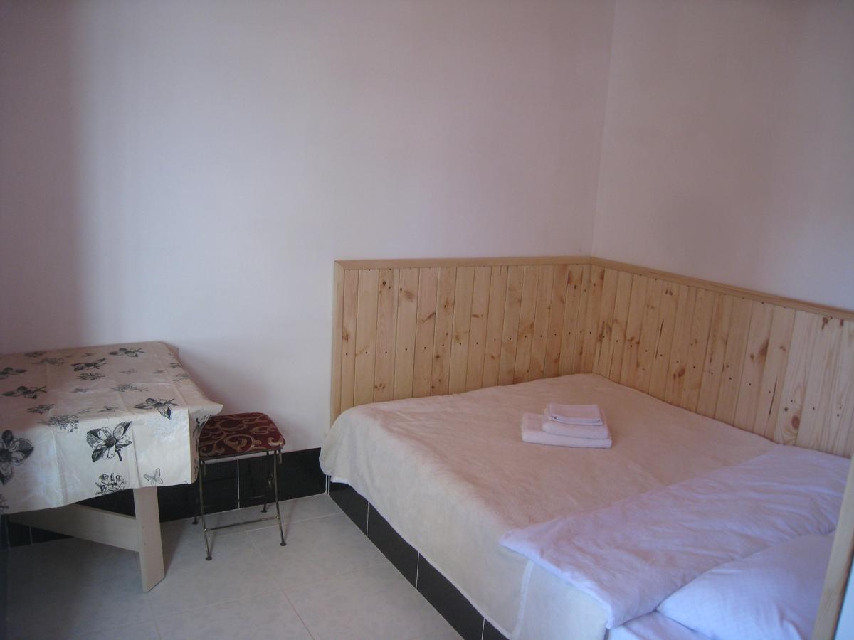 Mini-Hotel Kamianets Zewnętrze zdjęcie